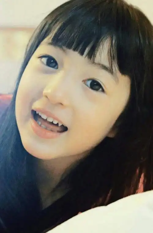 再看看娱乐圈里混血失败的孩子,你就会仿佛被敲了当头一棒龚琳娜儿子