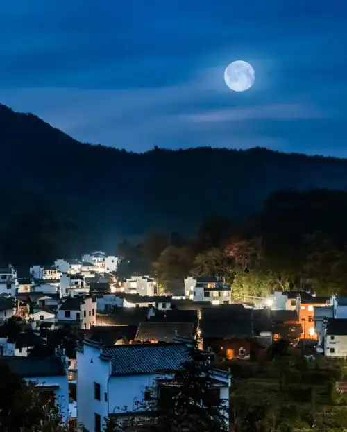 刷屏朋友圈的100个最美月亮,美哭了!今天想借你3分钟,一起欣赏