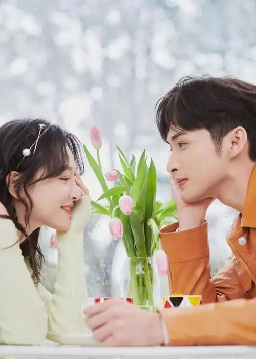 张彬彬吴倩眼神柔情甜蜜互动,俊男美女十分养眼