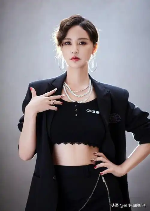 张歆艺减肥成功,当她录节目扮"白骨精"造型,美得让人不敢认|长腿|减龄