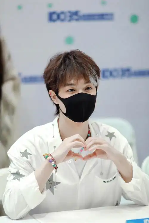 *倒霉死勒 *[吴韬/配音演员/cv/活动督主有病线下] *来源微博,有水印