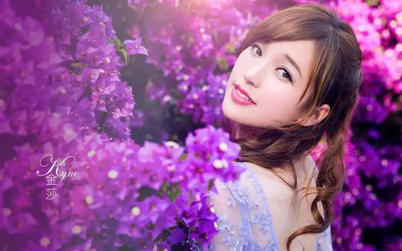 原图你的电脑分辨率(1600x1600)→生成壁纸显示:√欣赏模式全屏模式