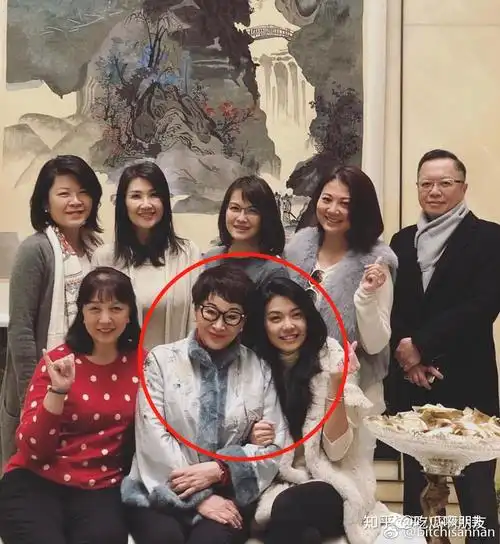 汤珈铖结婚了?这位豪门初代国民老公,才是真正九亿少女的梦 - 知乎