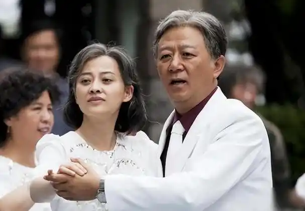 电视剧《父母爱情》在2014年初上映后大受欢迎,成为当年电视剧中的