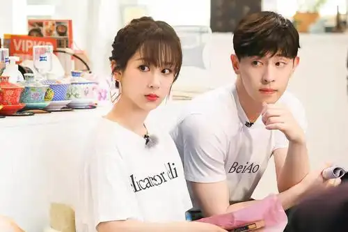 有人磕杨紫跟邓伦吗?非引战非捆绑非粉丝,纯吃瓜路人!