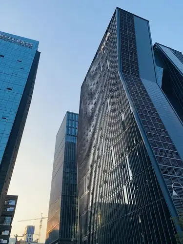 宁波南部商务区的水街之夜