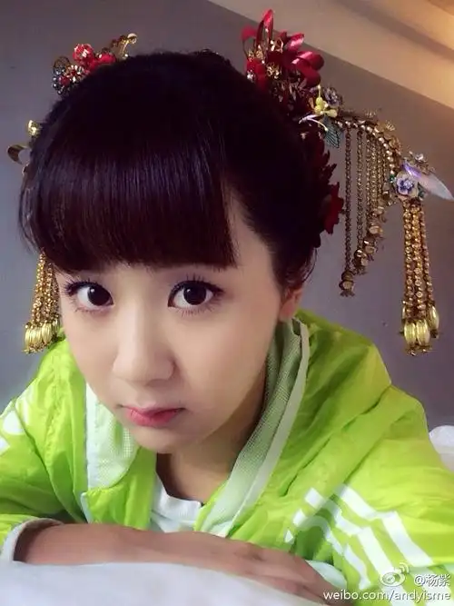 热爱的)第一次当然就是(家有儿女)当初抱着打发无聊时间看电视剧,然后