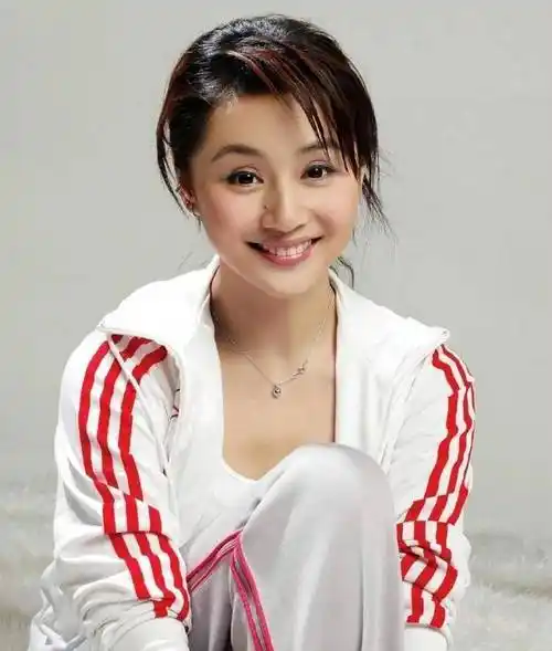 盘点娱乐圈曹姓女明星,路人缘最好的竟然是她