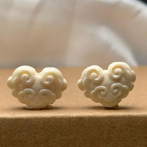 天然猛犸象牙小雕刻件双面雕刻 祥云 diy背云小配饰吊坠散珠子