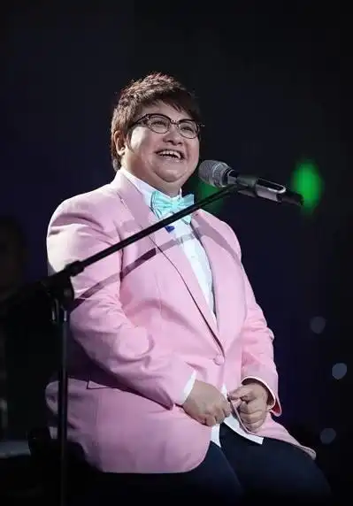 韩红大学时期是校花?大家以为开玩笑,看到照片都闭嘴了_美女