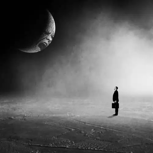 寂静无边一组精美的伤感黑白唯美意境图片