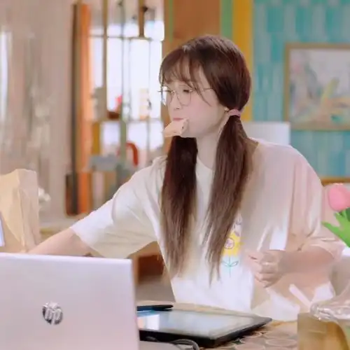 虞书欣超话#虞书欣虞美人#最近超心水双马尾欣做了一组美宝头像97