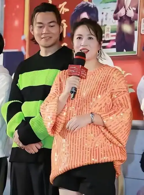 马丽嫁比自己小11岁男友38岁高龄为其生下孩子终成人生赢家