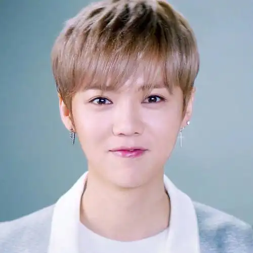 鹿晗 怎么会有这么呆萌可爱的男孩纸