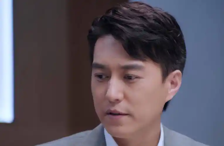 靳东的"老毛病",在新剧中再次展现_角色_精英_生活