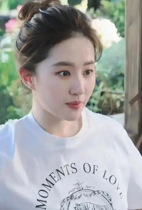 刘亦菲的松弛感,是她越来越讨人喜欢的重要原因
