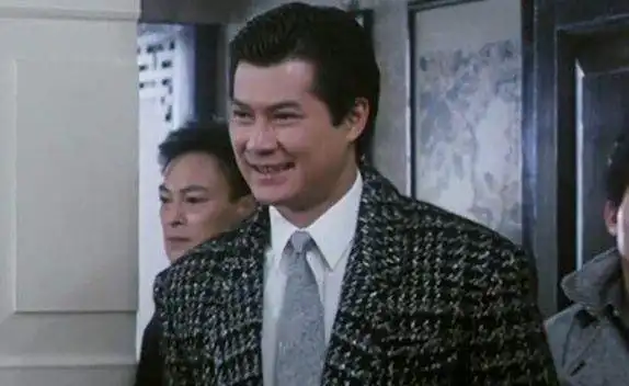 邓光荣自爆拍戏却被小混混收2000块保护费出去谈判涨到5000块