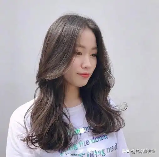 头发多的女生适合什么发型适合做什么样式的发型