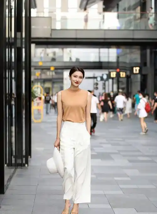 原创成都女生为什么这么美看她们的街拍穿搭一个个像是西施下凡