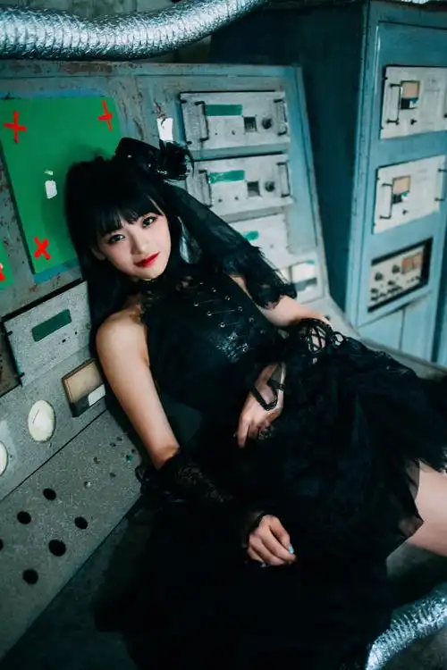 sing女团门面林津伊暗黑写真曝光鬼新娘魅惑惊艳