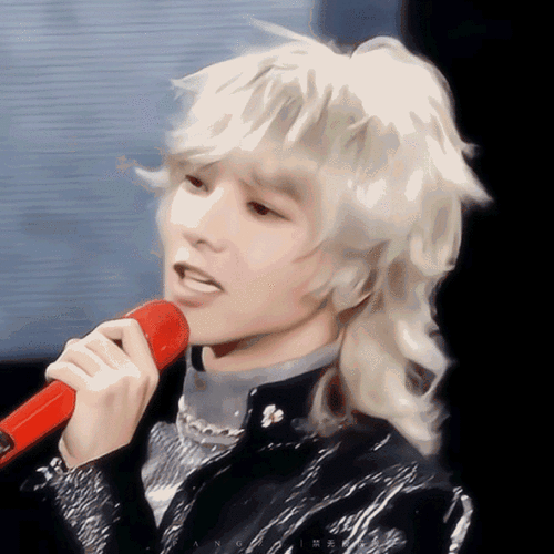 华晨宇美貌大赏##华晨宇白色狼尾造型