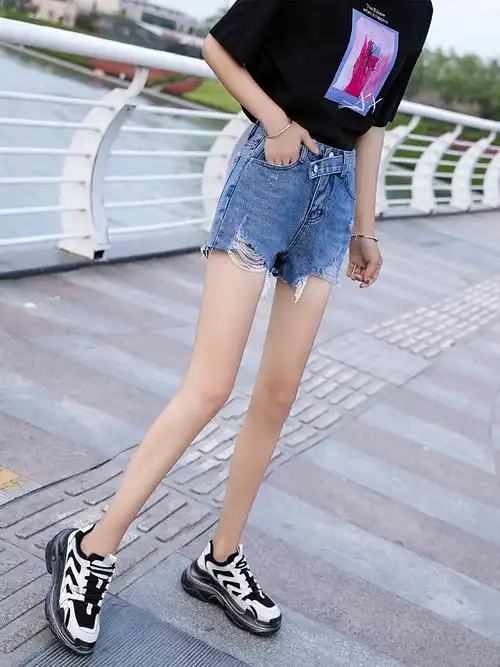 夏季薄款高腰显瘦牛仔短裤女