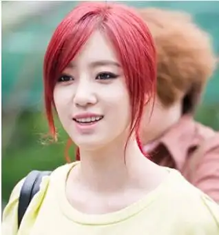 韩式三七分斜刘海马尾图片 气质又好看马尾造型(3)_马尾辫发型_西子