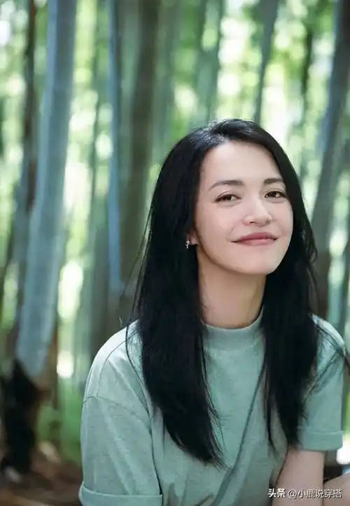 剪短发的姚晨嘴更显大了!穿修身裙少女身材盖不住汉子气质!