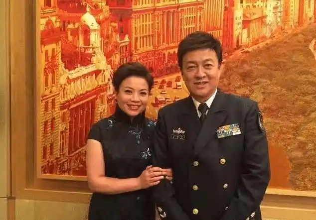 51岁张也孤身一人59岁吕继宏也是单身郎才女貌在一起