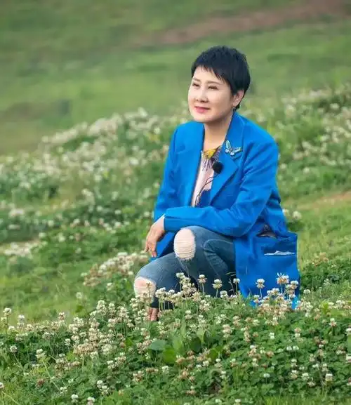 演员谢兰:为照顾聋哑父母一直不敢要孩子,39岁才当上妈妈