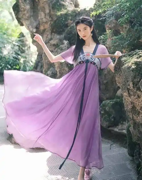 和古装有个约会_紫丁香_裙子_女人