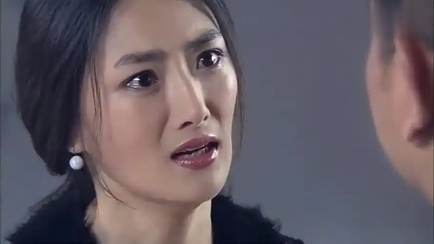 铁血雄心绑匪说出十年前真相女孩痛哭当场甩了绑匪一耳光