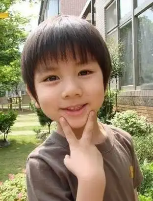 咒怨的那个小孩扮演者是谁?