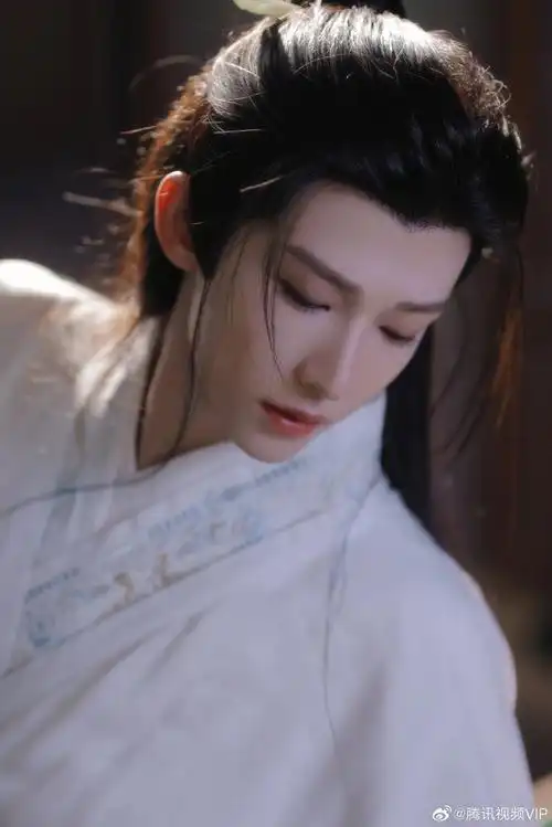 刘宇古风白月光##刘宇清冷感变装