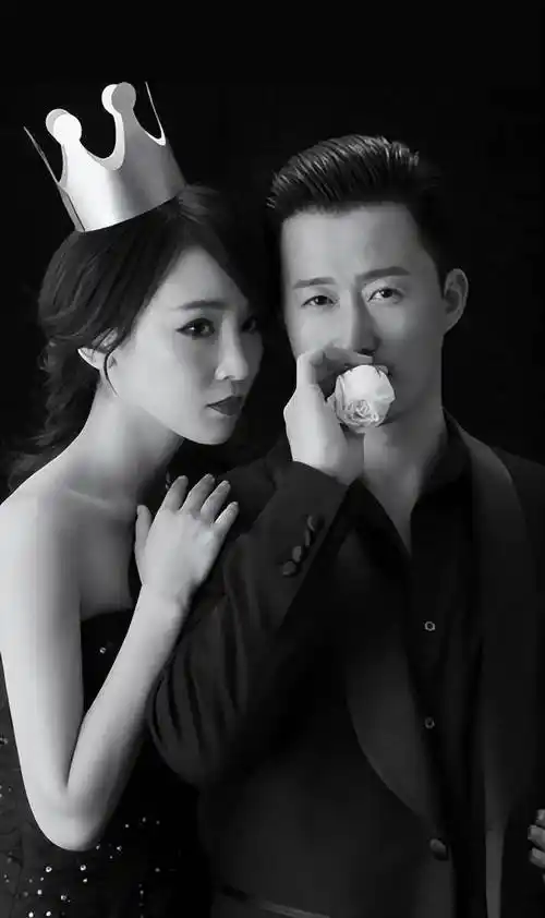 谢楠发长文回应吴京"塌房",否认吴京不尊重女性,不爱老婆