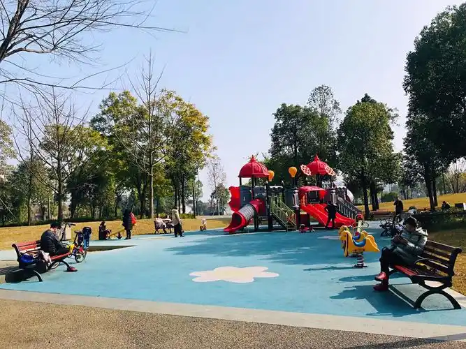 成都桂龙公园平淡中的小幸福