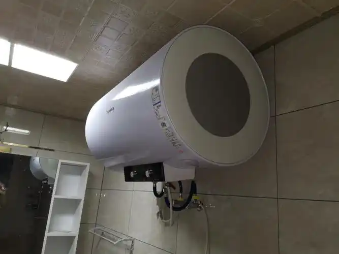 博世bosch80升电热水器逸能ews80-bm1 功率可调 1级能效 3000w一扭速