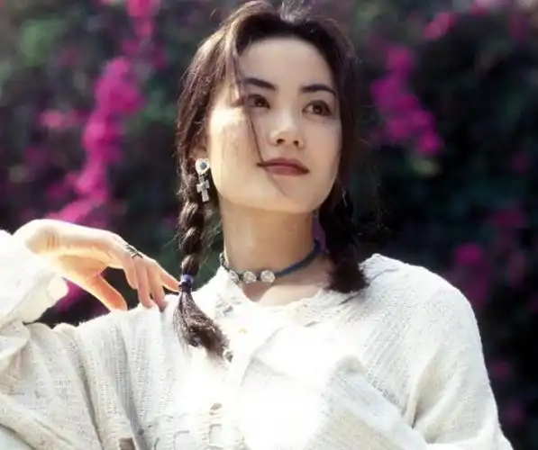 王菲:表面高贵冷艳,实则品行败坏狂放不羁的音乐天后|窦唯|姜昕|情歌|