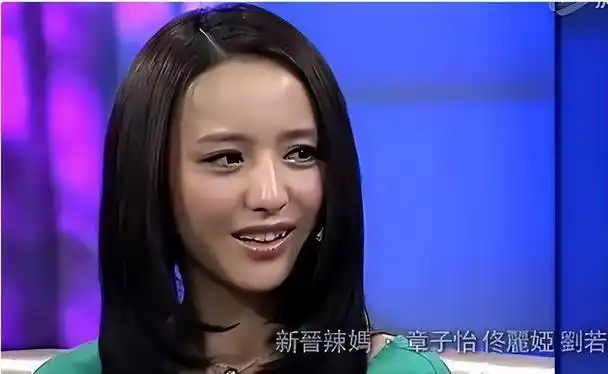 听说那位大导演正在招演员,佟丽娅也不甘示弱,赶紧把自己的简历给递了