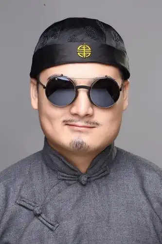 《快乐大本营》黑衣人小方