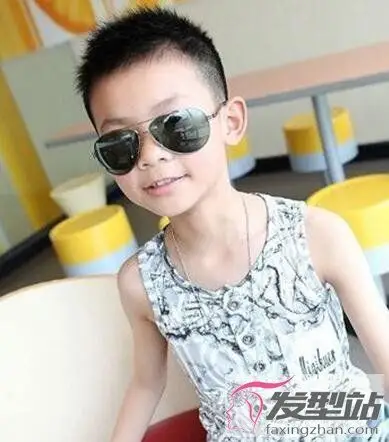 男童时尚寸头发型帅气酷炫从小就潮