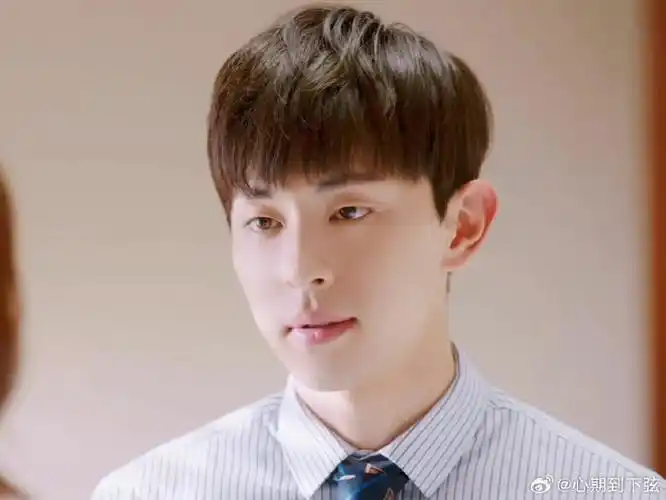 邓伦##邓伦粉丝##邓伦现状#柏海的小喇叭花发型,超时尚,超漂亮.