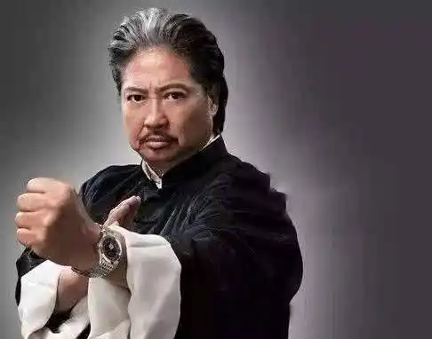 洪金宝称赞女儿"世界第一美",本以为开玩笑,看到照片网友信了_成龙