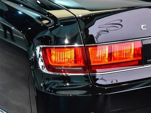 《坐井观车》天皇新座驾——丰田世纪