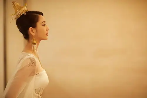 最美女神佟丽娅,这身穿搭简直就是仙女下凡,美若天仙,美的让人睁不