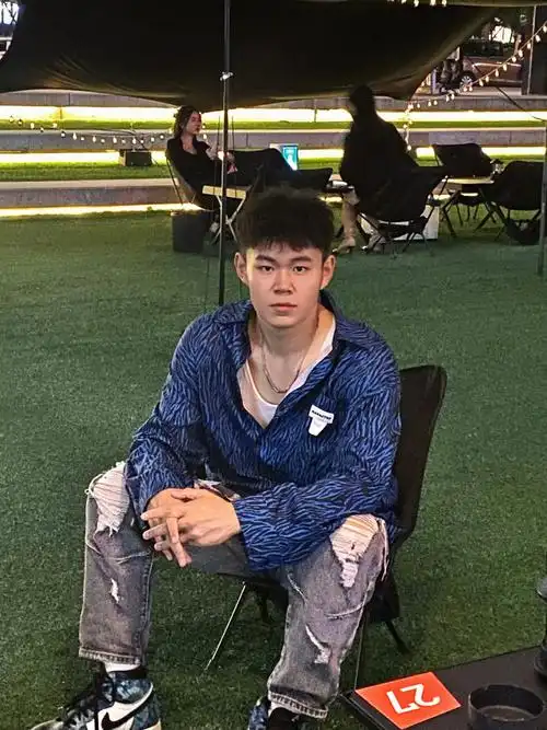 成都超新星跨界音乐节燃炸你的11月60