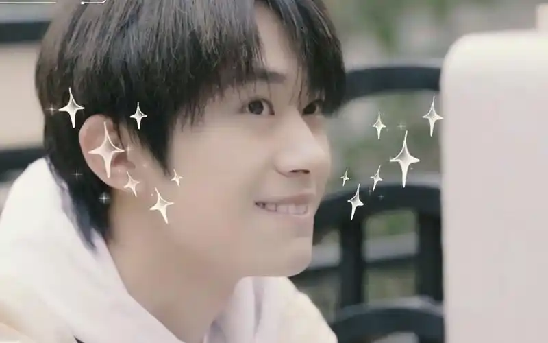 【易烊千玺 x 朋友请听好】关于梨涡的54秒