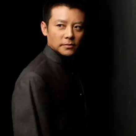 【图】佟凡前妻张宁远照片展示 与选美冠军赵越婚后一直恩爱如初