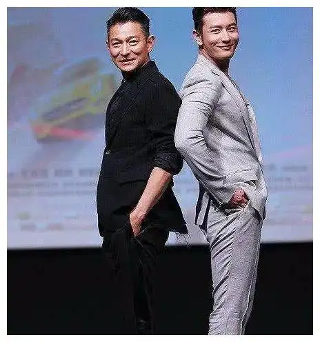 王晶称他是扶不起来的阿斗曾经的名气高过四大天王