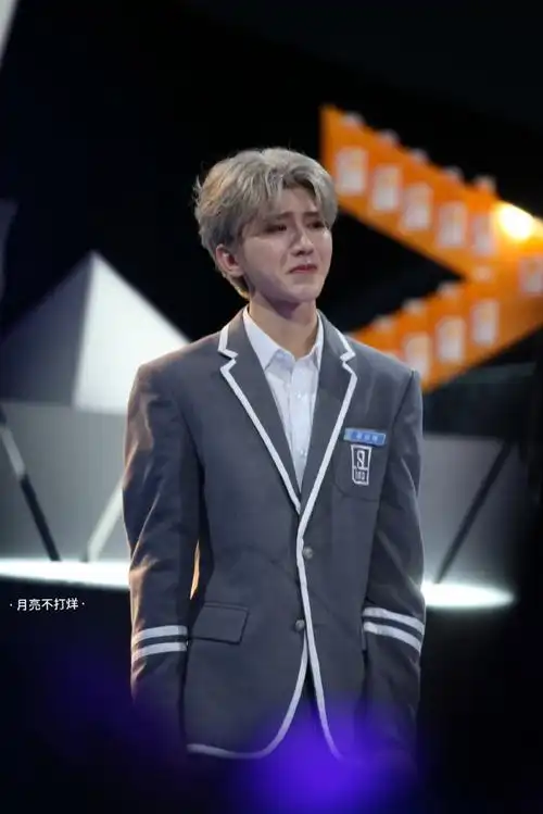 小哭包六周年,时间也太快了    #蔡徐坤#ride or die至死不渝-蔡徐坤